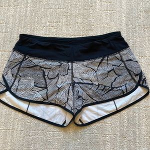 Lululemon Speed Short 2.5”